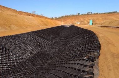 Geocélulas revolucionam controle de erosão em taludes: solução reduz em 84% custos de manutenção em rodovias