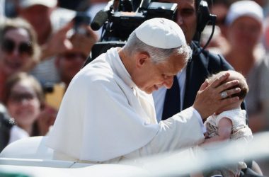 Papa Leão: Inteligência Artificial deve ajudar, e não atrapalhar, o desenvolvimento de crianças e jovens