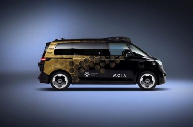 Táxi sem motorista da Volkswagen com 27 sensores chega aos EUA em 2026; veículo leva 4 passageiros