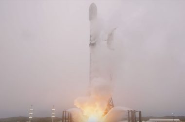 SpaceX lança restos mortais, cápsulas de reentrada e outros itens em missão compartilhada Transporter 14