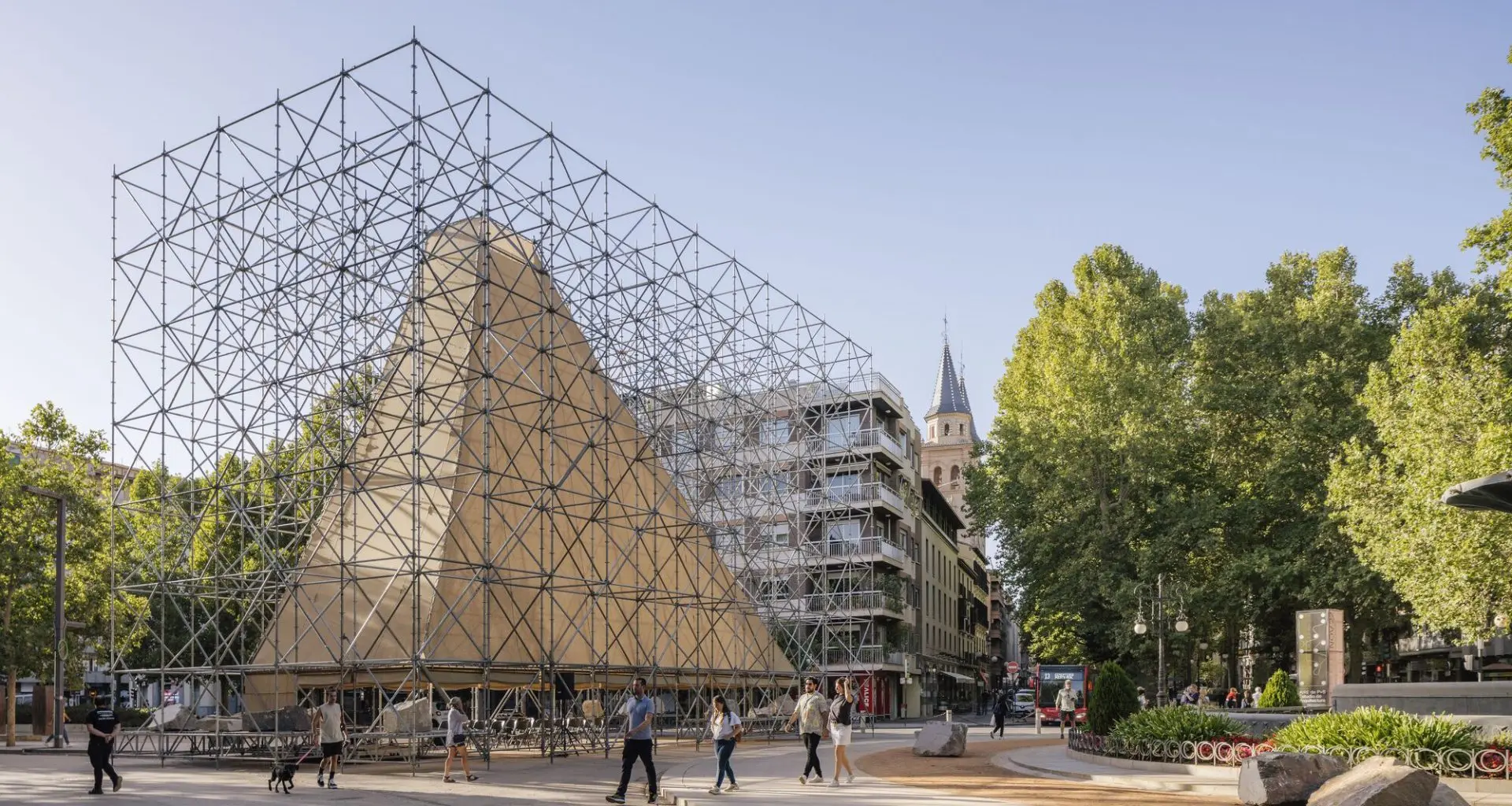 Construir para (Não) Durar: Como a Arquitetura Reversível está Revolucionando o Jeito de Construir