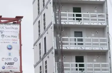 Cientistas simulam terremoto em prédio de 10 andares na Califórnia