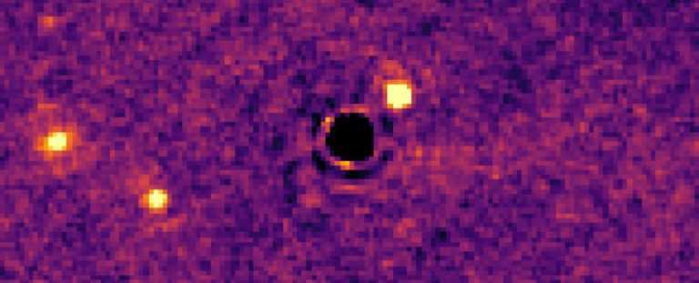 Telescópio James Webb encontra o menor planeta alienígena já visto em descoberta incrível