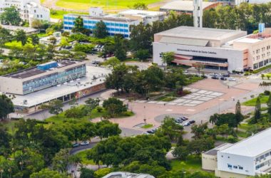 UFSC oferece 600 vagas em graduação usando notas do ensino médio. Não precisa fazer vestibular!