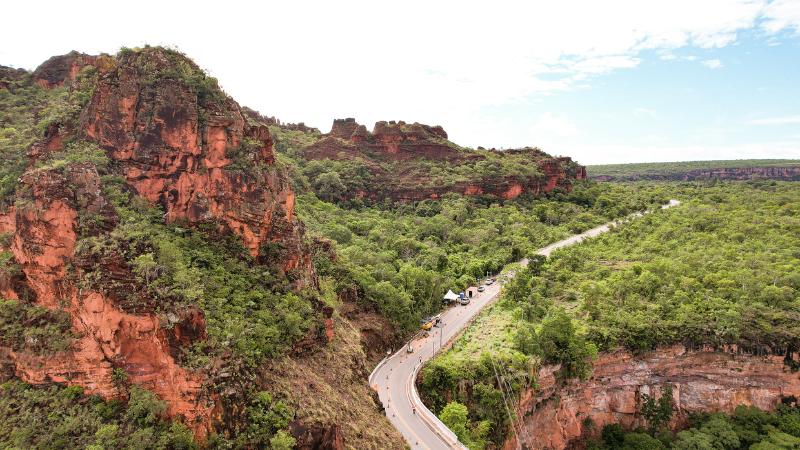 100 metros de túnel: solução definitiva transforma Portão do Inferno Instabilidade em solo de arenito leva projeto a Redefinir segurança viária Estudos geotécnicos + Ibama: túnel supera riscos e preserva meio ambiente