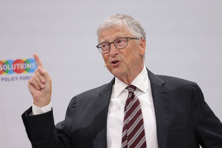 Bill Gates aponta a única profissão que a IA não substituirá nem em 100 anos.