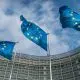 União Europeia lança regras duras de IA para Google, Microsoft e OpenAI.