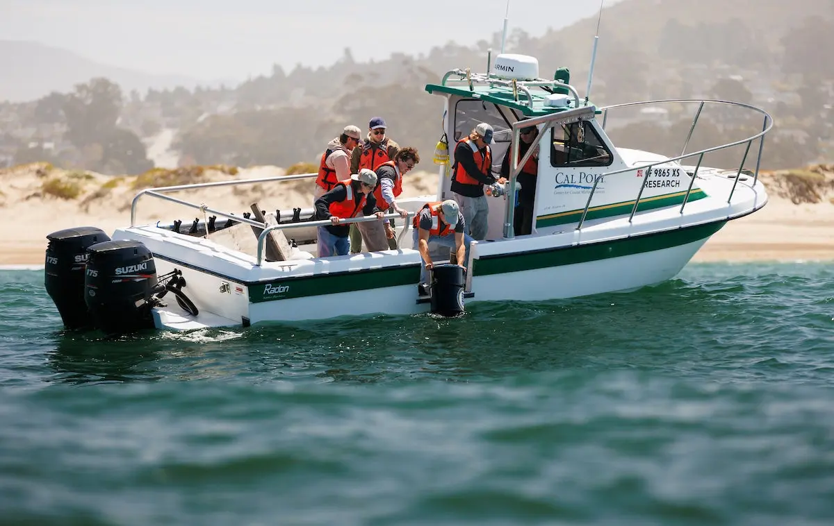 Gerador de ondas criado por engenheiros poderá recarregar baterias de fuzileiros navais.