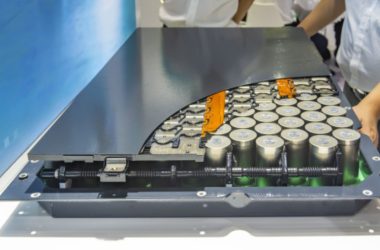 Sal derretido viabiliza potente tecnologia de baterias de lítio sem cobalto.