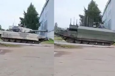 Rússia transforma tanques antigos da era soviética em robôs de guerra controlados à distância