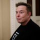 Musk fecha parceria com Samsung para chips de IA da Tesla serem fabricados no Texas