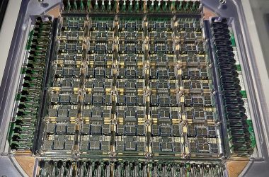Tesla abandona supercomputador Dojo e Musk opta por chips da Nvidia e Samsung