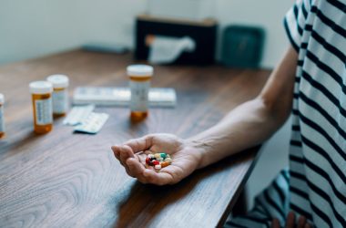 IA descobre antibióticos desconhecidos nos micróbios mais antigos do planeta.