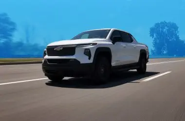 Chevrolet quebra recorde mundial de distância com carro elétrico