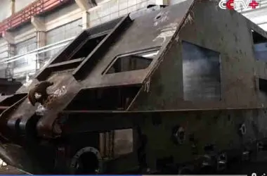 China cria novo veículo blindado de engenharia militar baseado em chassi de tanque de guerra