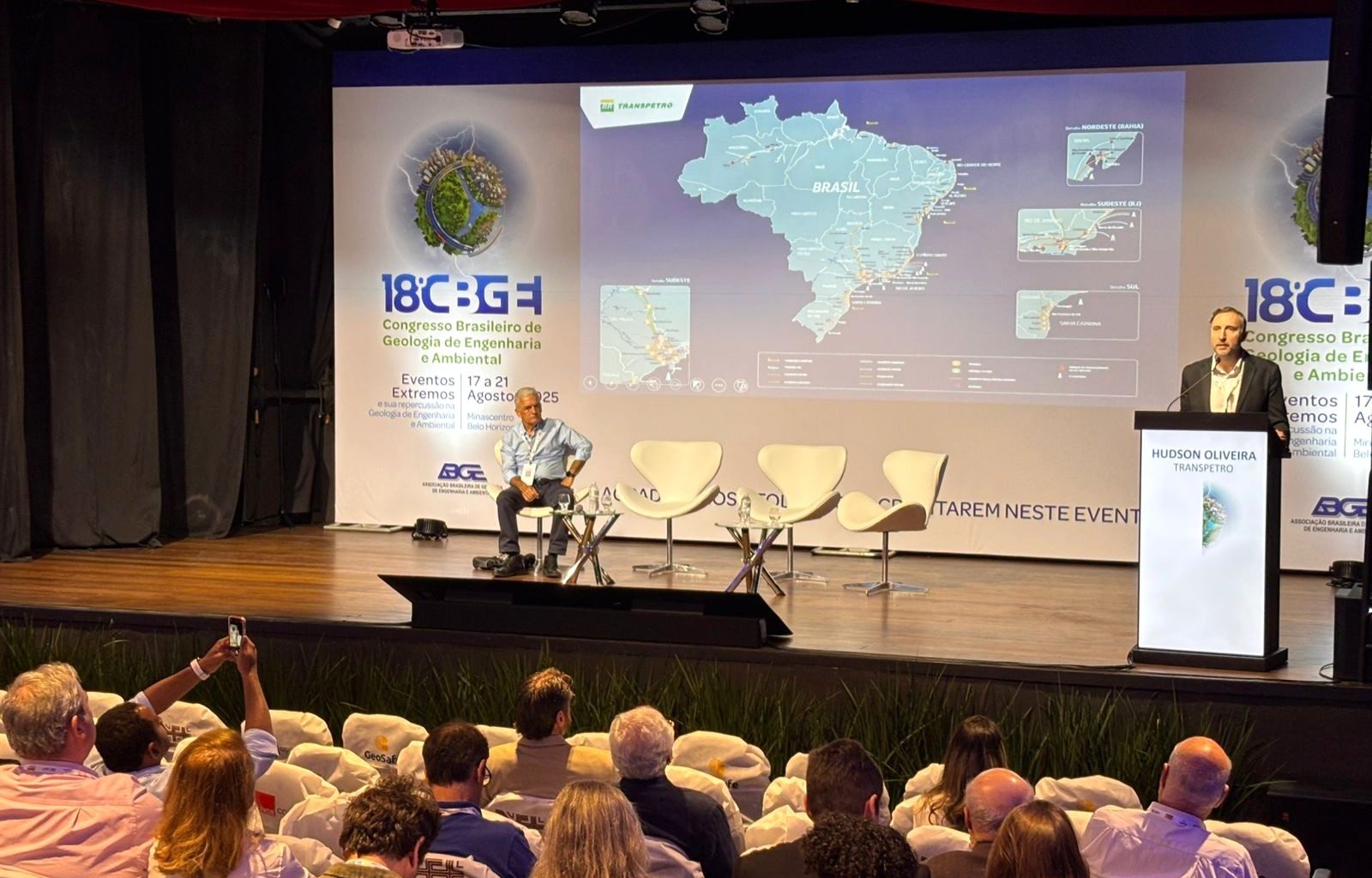 Apoiamos o 18º Congresso Brasileiro de Geologia de Engenharia e Ambiental, evento que move a ciência no Brasil.