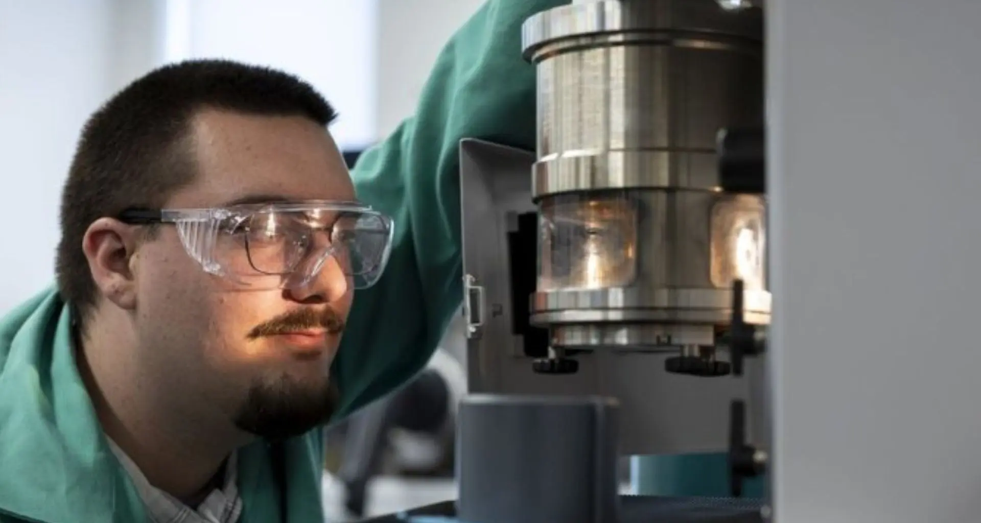 Novo combustível revolucionário promete voos mais leves e duradouros com tecnologia espacial avançada