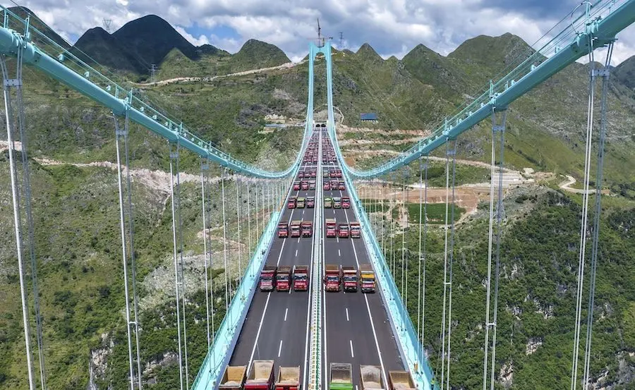 Concluído teste de carga na ponte mais alta do mundo em Guizhou, na China
