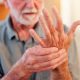 IA consegue identificar sinais de Parkinson em vídeos feitos em casa. Entenda como.