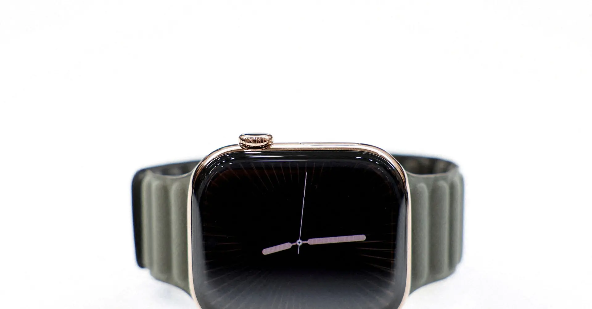 Apple usou Inteligência Artificial para criar alerta de pressão alta no Apple Watch