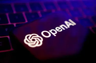 OpenAI fecha parceria com fornecedor da Apple para criar dispositivo de inteligência artificial
