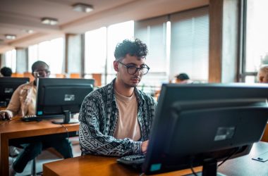 UNC Charlotte lança cursos de IA e Engenharia Civil de olho nas vagas de emprego do futuro.
