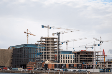 Revolução na construção civil: os desafios da inovação e tecnologia para transformar o setor na Irlanda.