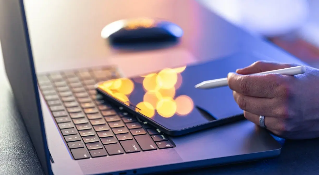 Mais de 50 bolsas integrais em Engenharia de Software! Jala University abre inscrições no Brasil.