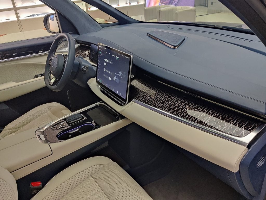 Dissecando: a CATL Qilin — a bateria que espreme 72% do pack e alfineta a Tesla